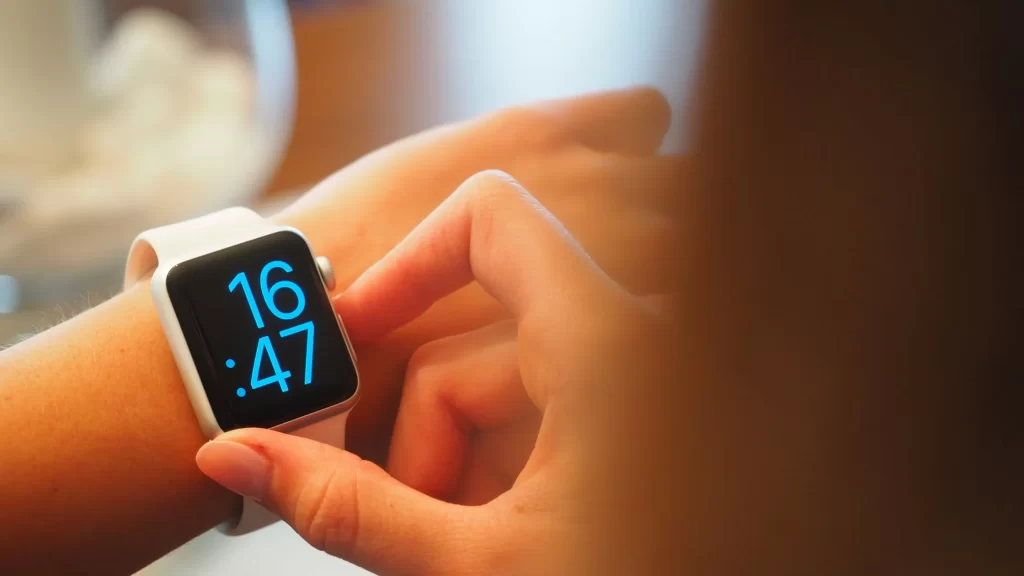 how to set time on smartwatch without app